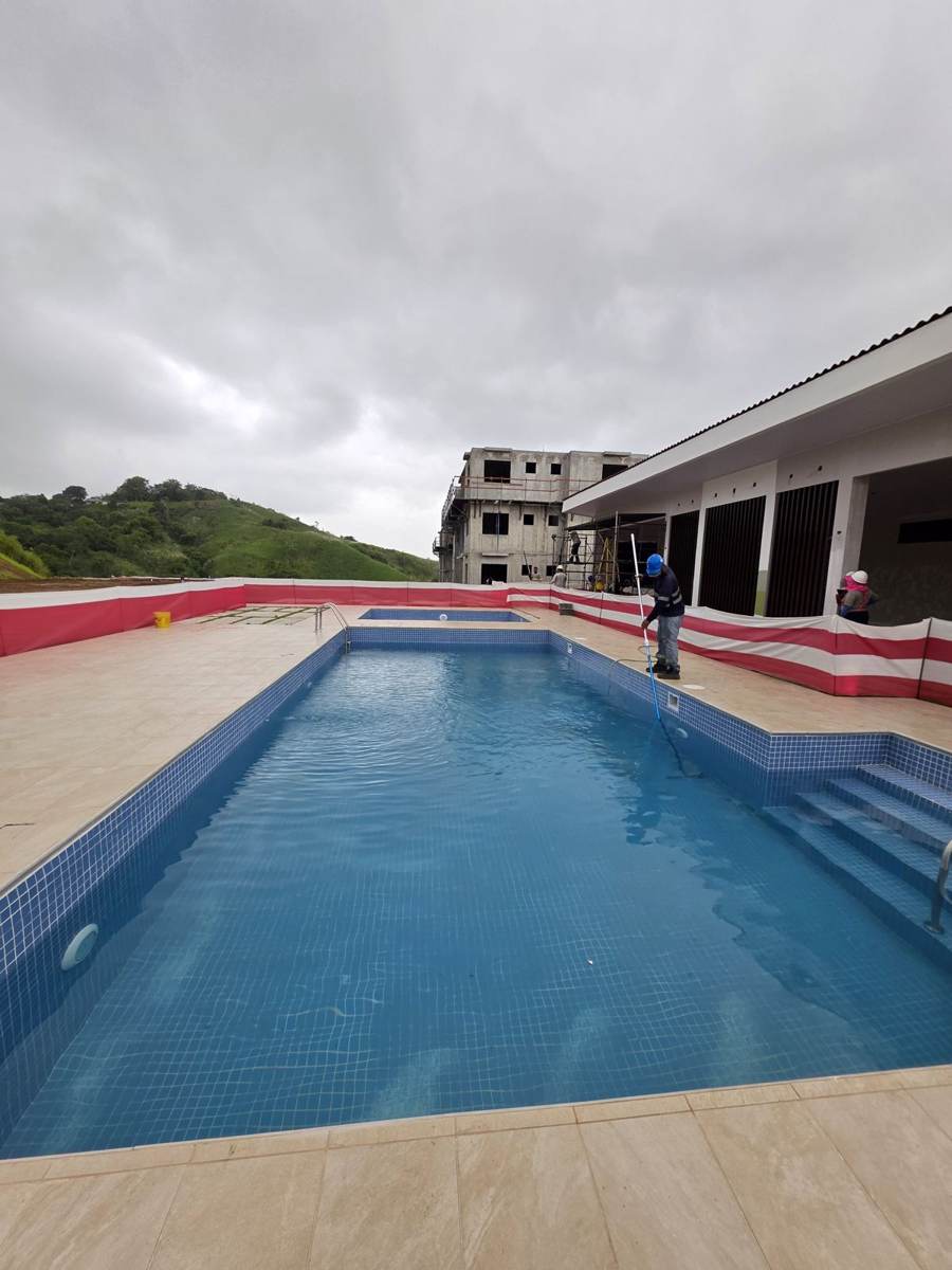 Piscina de área social, PH Northview